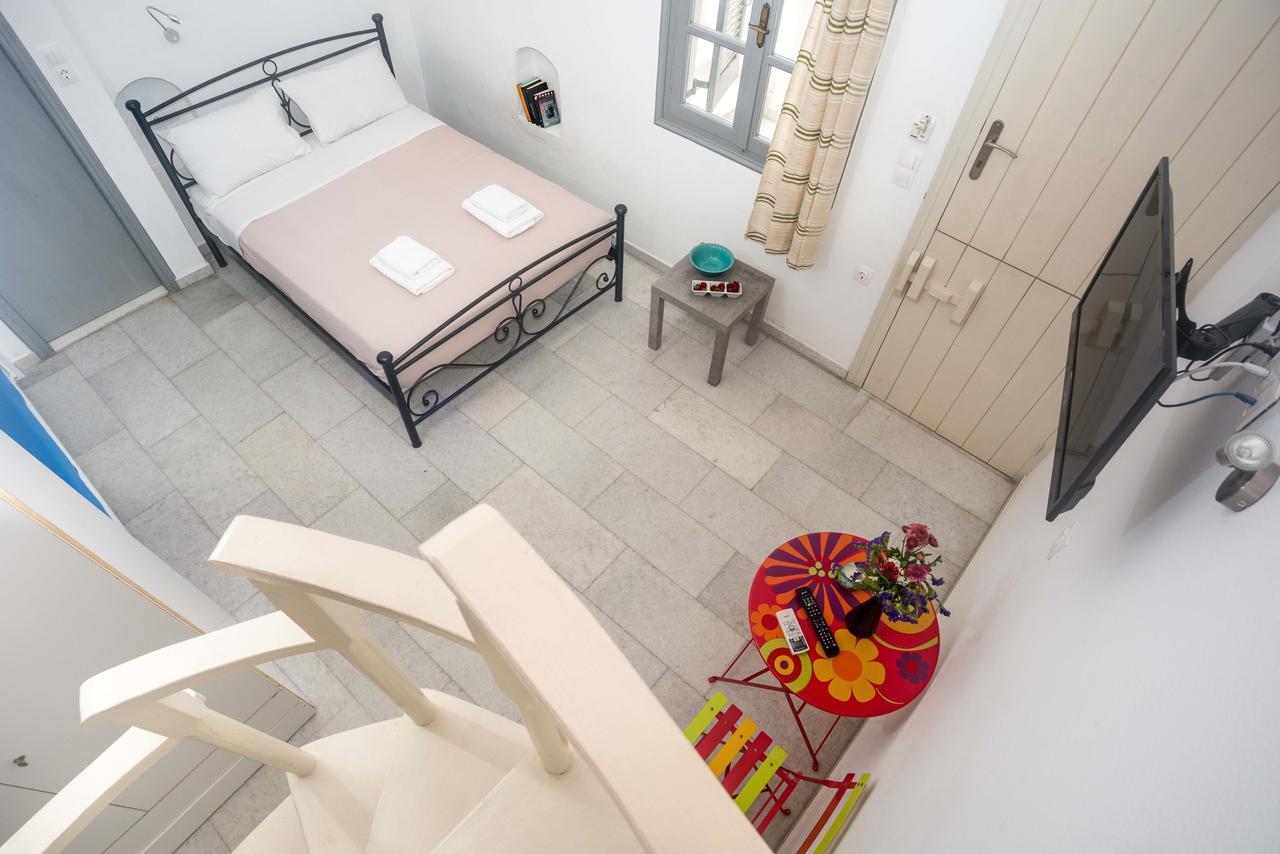 Naxos City Depis Suites מראה חיצוני תמונה