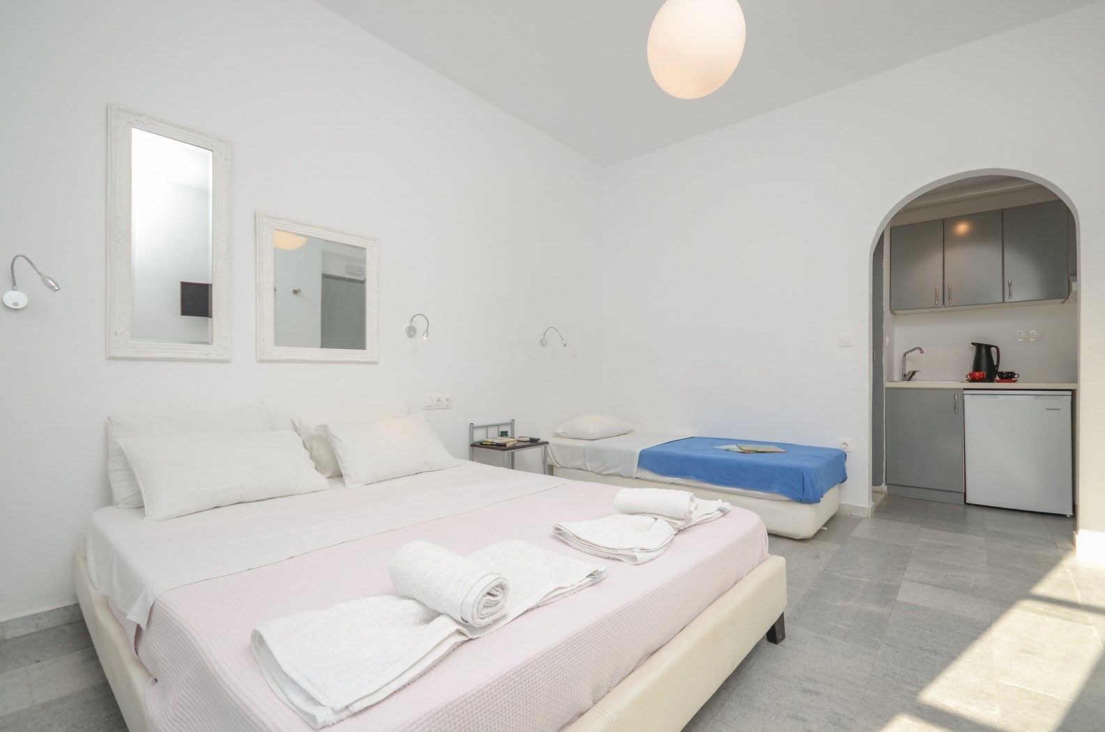 Naxos City Depis Suites מראה חיצוני תמונה